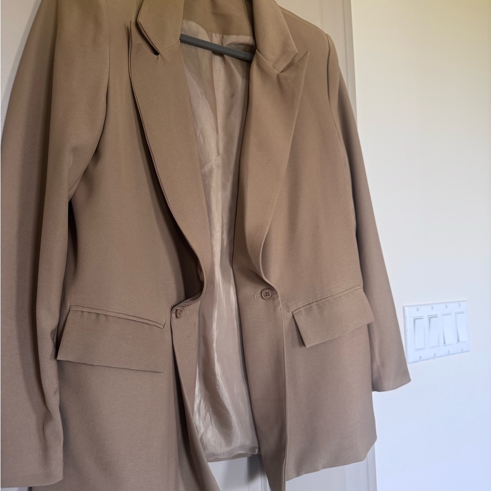 Women's Tan Single-Button Tailored Blazer